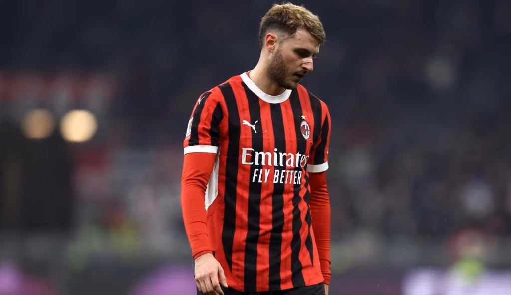 Gimenez con la maglia del Milan (Depositphotos FOTO) - lagoleada.it