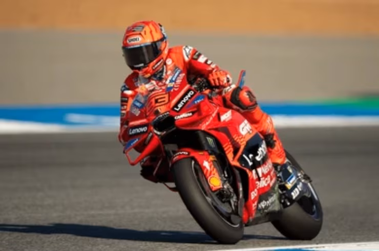 Marquez in corsa con la Ducati