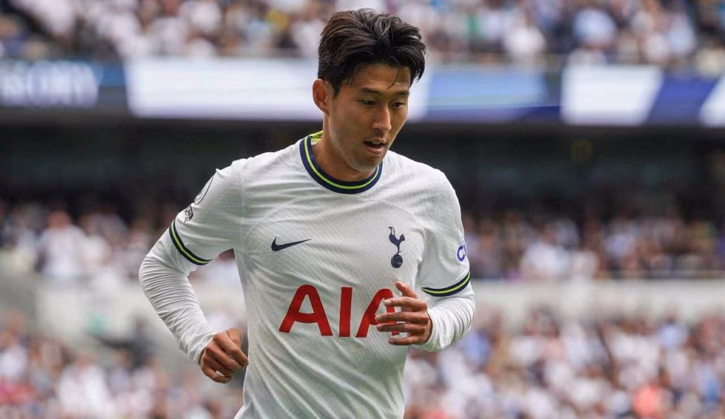 Son con la maglia del Tottenham (Depositphotos FOTO) - lagoleada.it