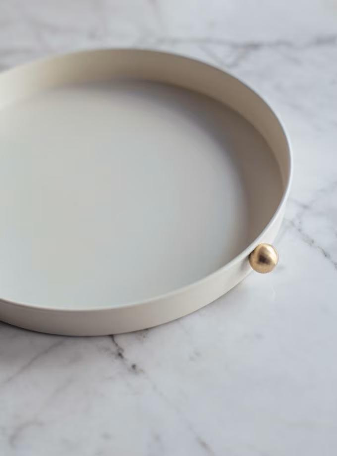 Pirinç Kulplu Tepsi