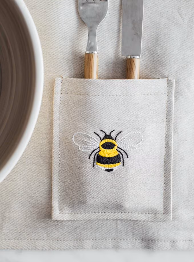 Queen Bee Amerikan Servis