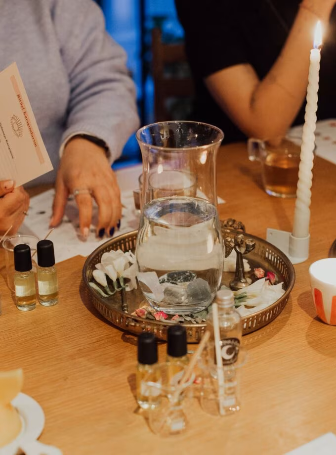Aromaterapi ve Ritüeller Atölyesi - 30 Nisan Perşembe19.30-21.30