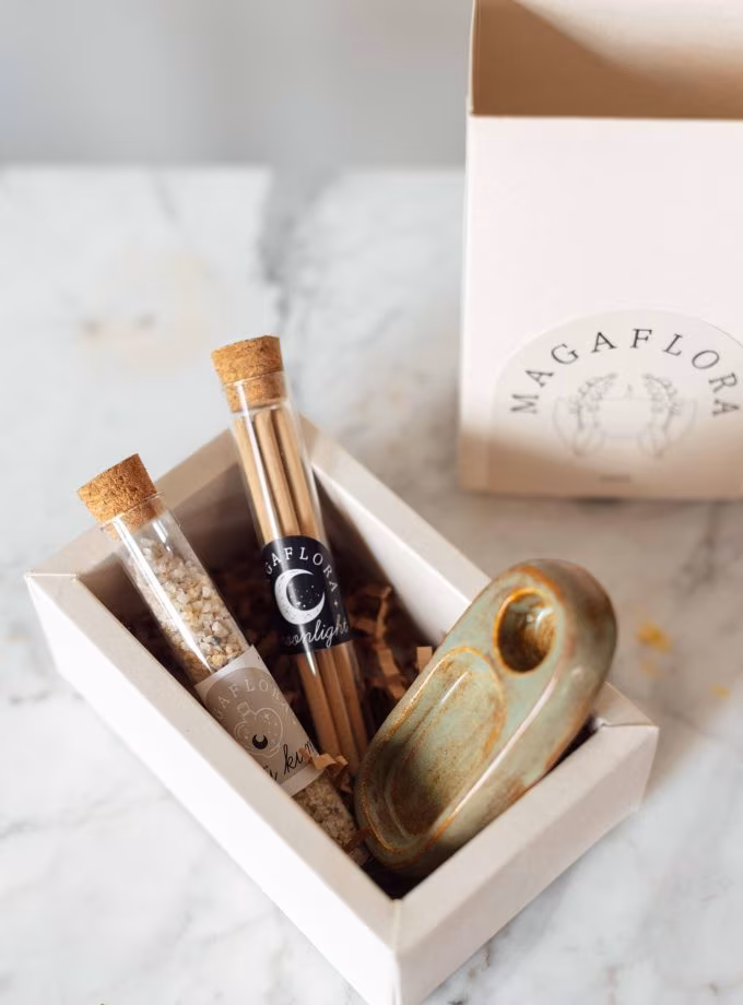 Moonlight Tüsü ve Seramik Tütsülük Hediye Kutusu