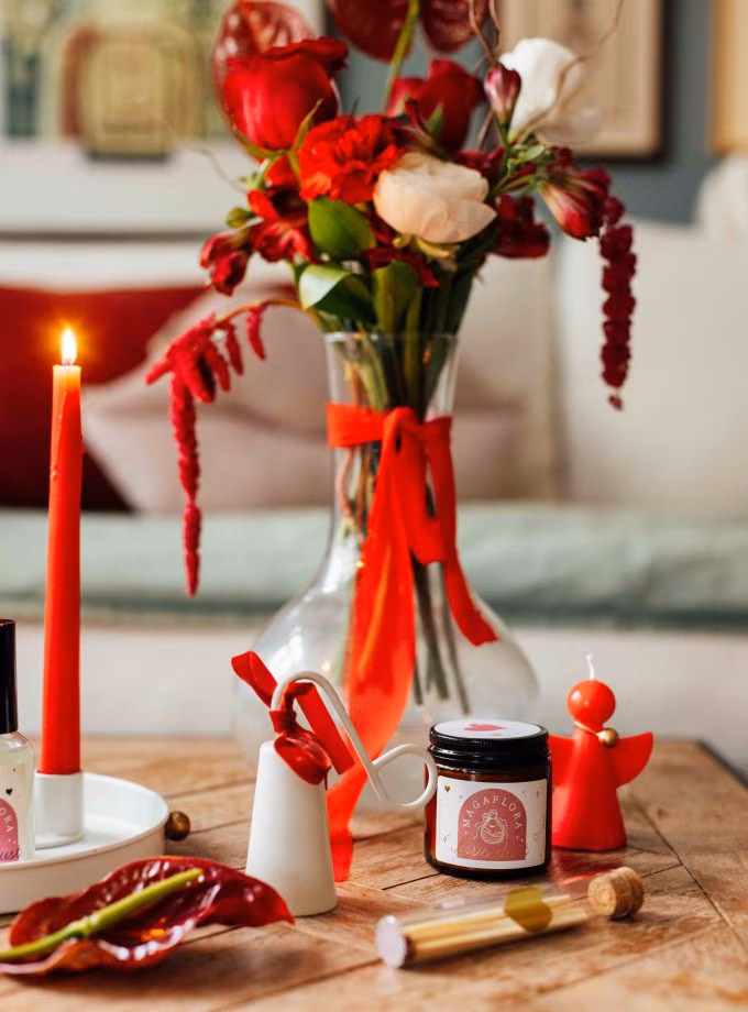 Pure Love ve Love Dust & Melek Mum Hediye Seti