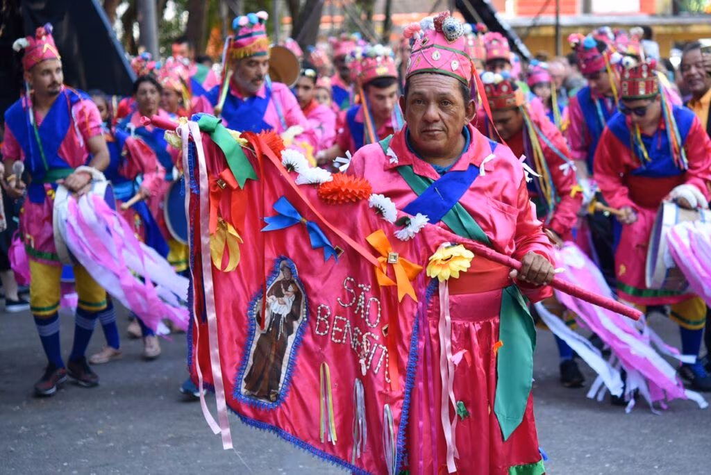 No Revelando SP, grupos mostram a viva tradição da Folia de Reis - Jornal O São Paulo