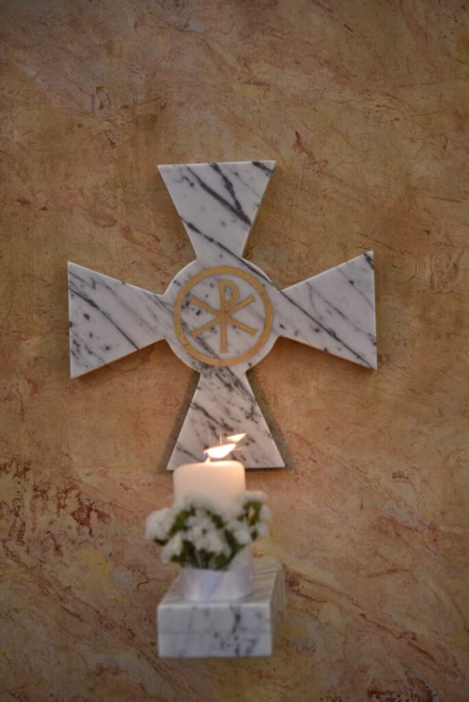 Cardeal Scherer dedica Igreja Nossa Senhora do Rosário de Pompeia e seu novo altar - Jornal O São Paulo