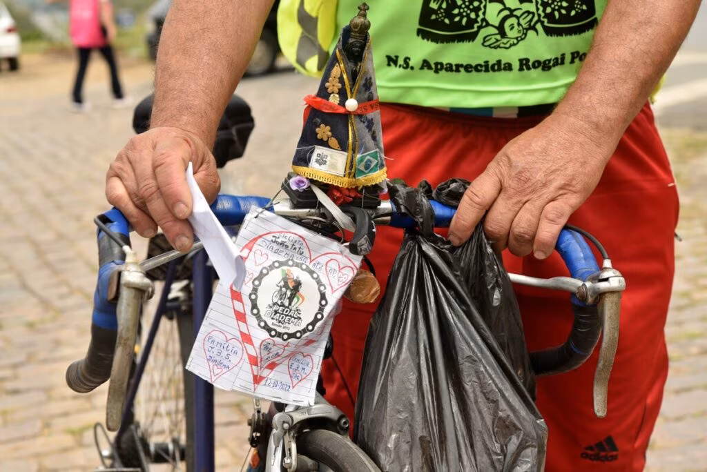 No caminho da fé, romeiros encontram ponto de apoio até a chegada a Aparecida - Jornal O São Paulo