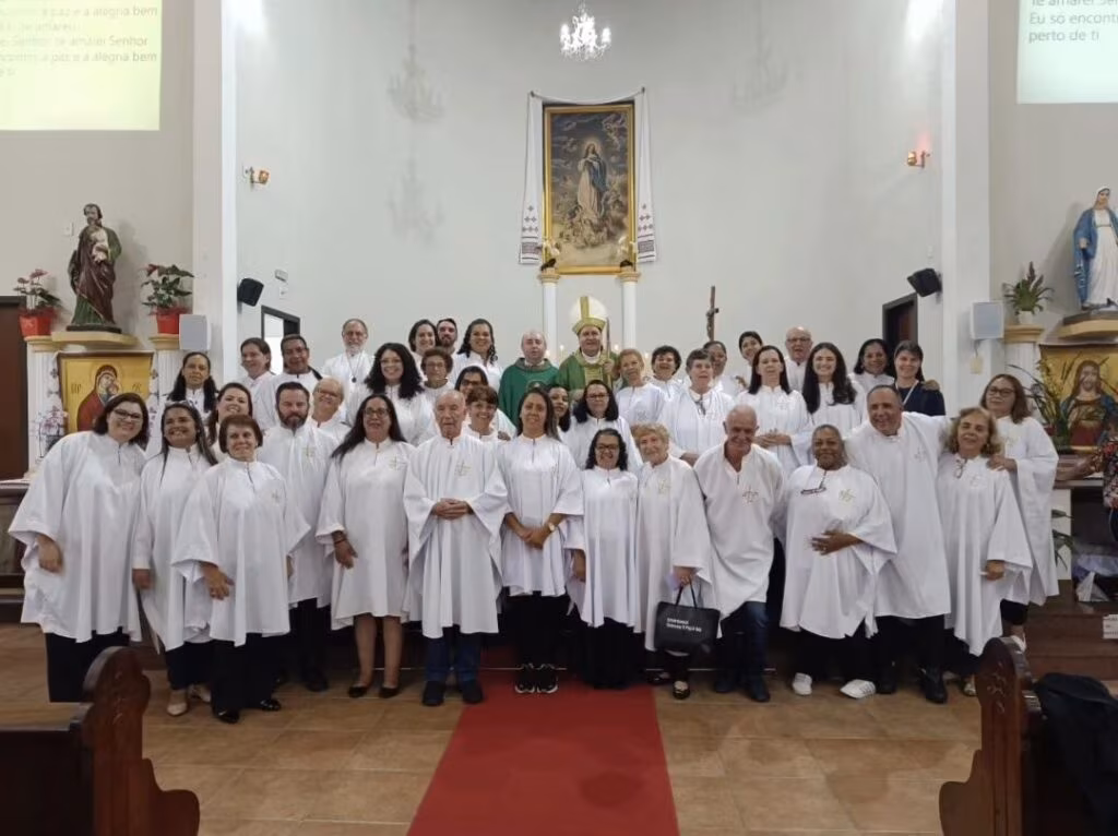 No Ipiranga, Dom Ângelo preside ordenação diaconal e missas em paróquias - Jornal O São Paulo