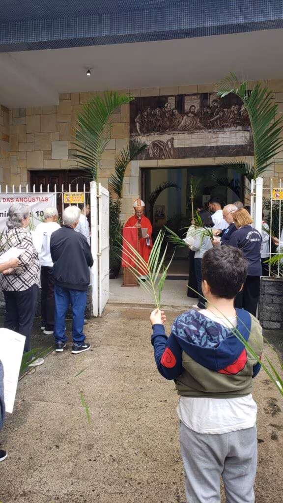 Na Sé, Dom Rogério se reúne com o clero e conduz missa do Domingo de Ramos - Jornal O São Paulo