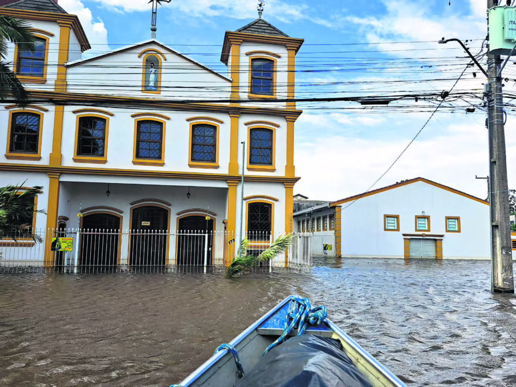 Em meio à catástrofe, portas abertas nas igrejas e muitas mãos estendidas - Jornal O São Paulo