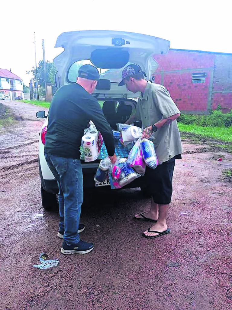 Em meio à catástrofe, portas abertas nas igrejas e muitas mãos estendidas - Jornal O São Paulo
