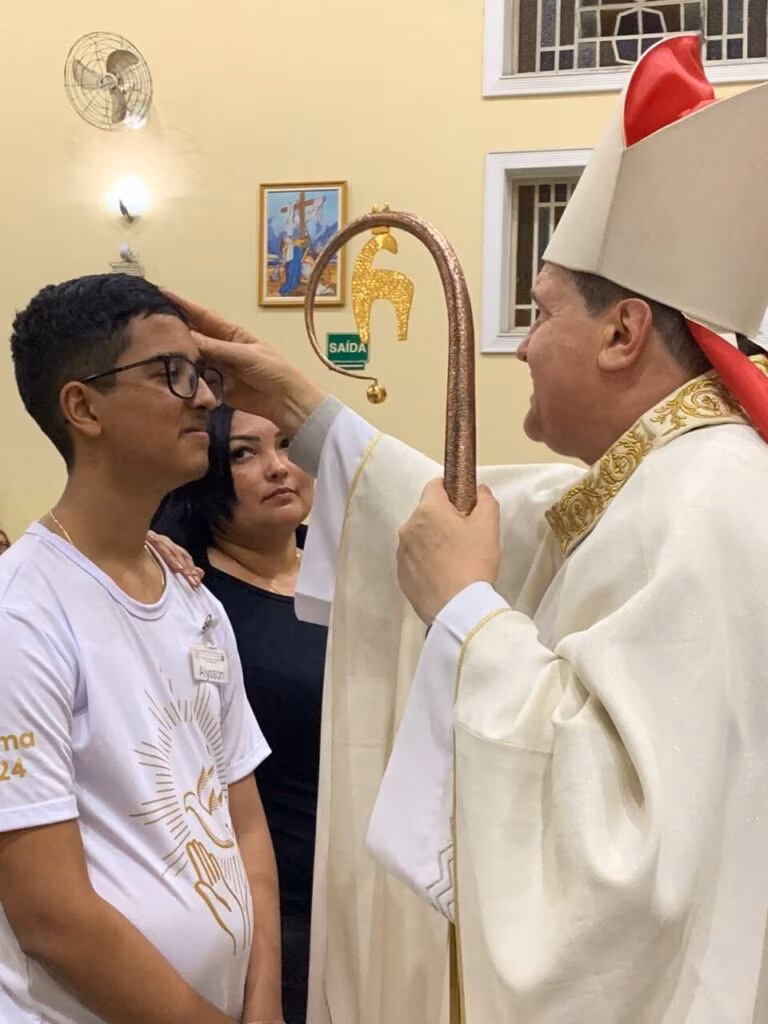 Dom Ângelo Mezzari, RCJ, preside crismas e festa de padroeira em paróquias - Jornal O São Paulo