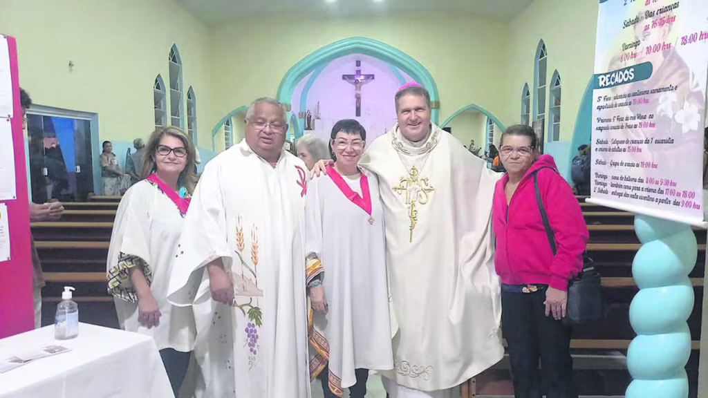 Dom Ângelo preside Crismas e ordenações diaconais - Jornal O São Paulo