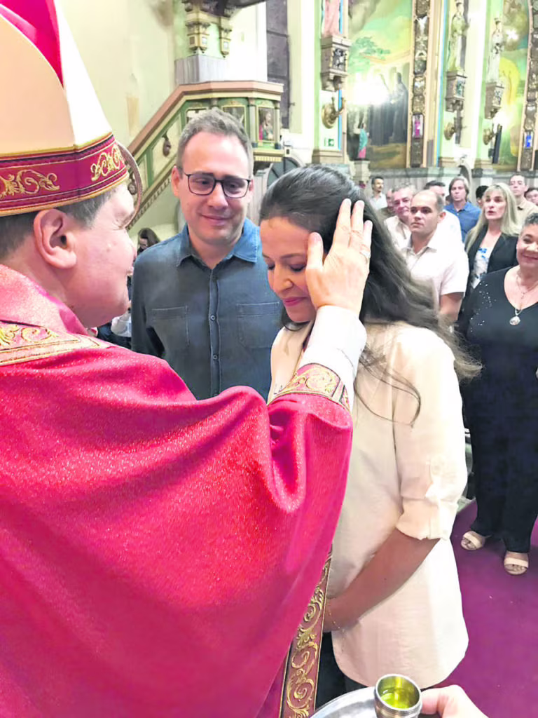 Dom Ângelo preside missas com Crismas em paróquias no Ipiranga - Jornal O São Paulo