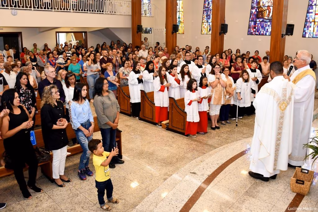 Padre: imagem do Cristo, homem de oração e servidor de Deus no meio do povo - Jornal O São Paulo