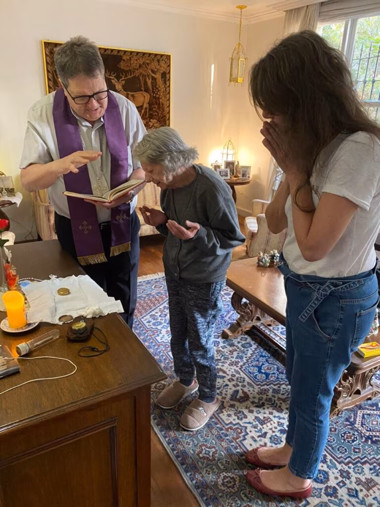 Dom Ângelo faz visita pastoral à Paróquia Nossa Senhora da Esperança - Jornal O São Paulo