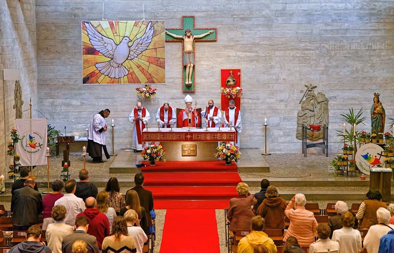 Festas de padroeiros, crismas, formações e ações evangelizadoras em destaque na Região Sé - Jornal O São Paulo
