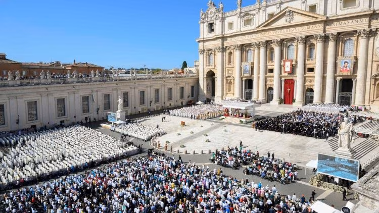 Leão XIV: Frassati e Acutis ensinam a ‘não desperdiçar a vida’, mas dela fazer ‘uma obra-prima’ - Jornal O São Paulo
