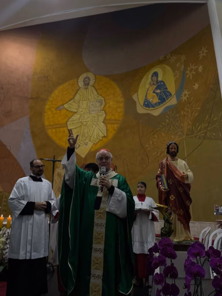 Dom Odilo abençoa nova imagem do padroeiro da Paróquia São Mateus Apóstolo - Jornal O São Paulo