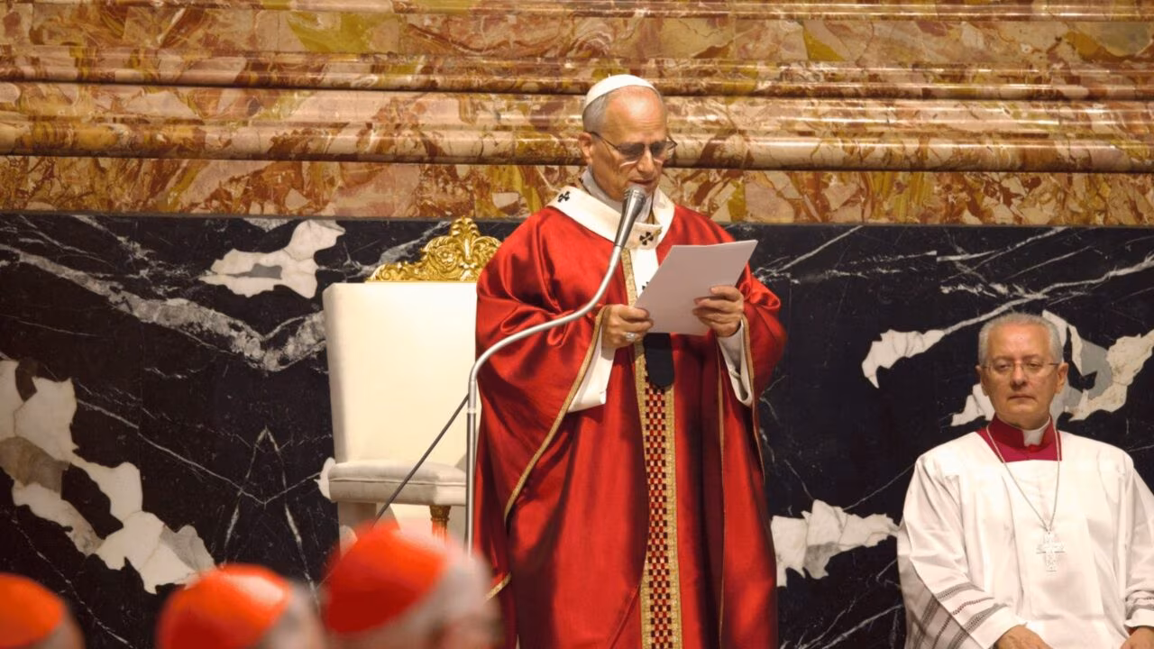 Leão XVI preside missa em sufrágio do Papa Francisco e dos cardeais e bispos falecidos este ano - Jornal O São Paulo