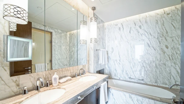 Gallery - Bathroom 8