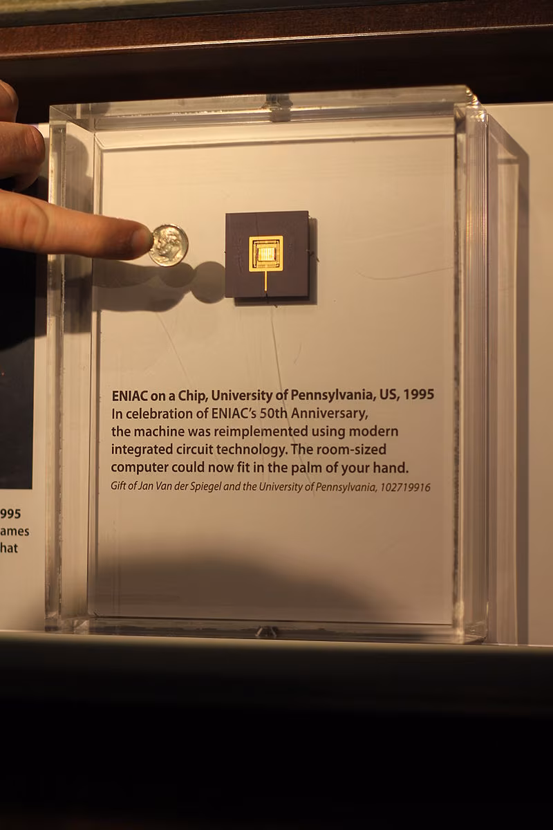Una reimplementazione della macchina con un circuito integrato, effettuata per il 50esimo anniversario della sua messa in funzione.