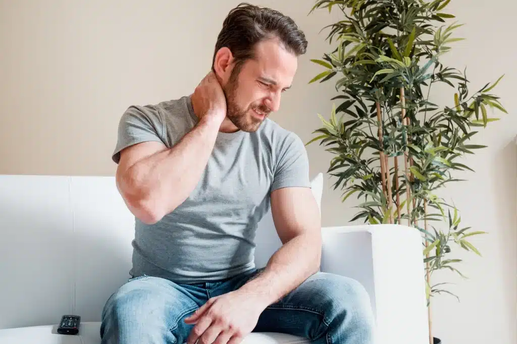 Rimedi e soluzioni contro la cervicale: ecco come alleviare il dolore