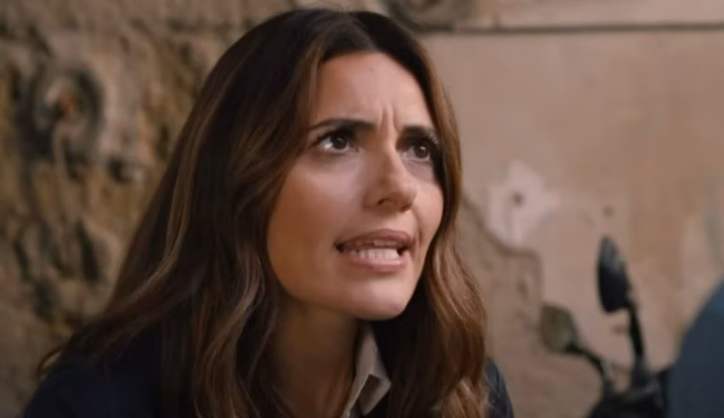 Serena Rossi in Mina Settembre (Rai - youtube screenshot) - www.biomedicalcue.it