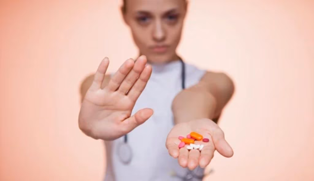 Antibiotici e assunzione (Depositphotos foto) - www.biomedicalcue.it