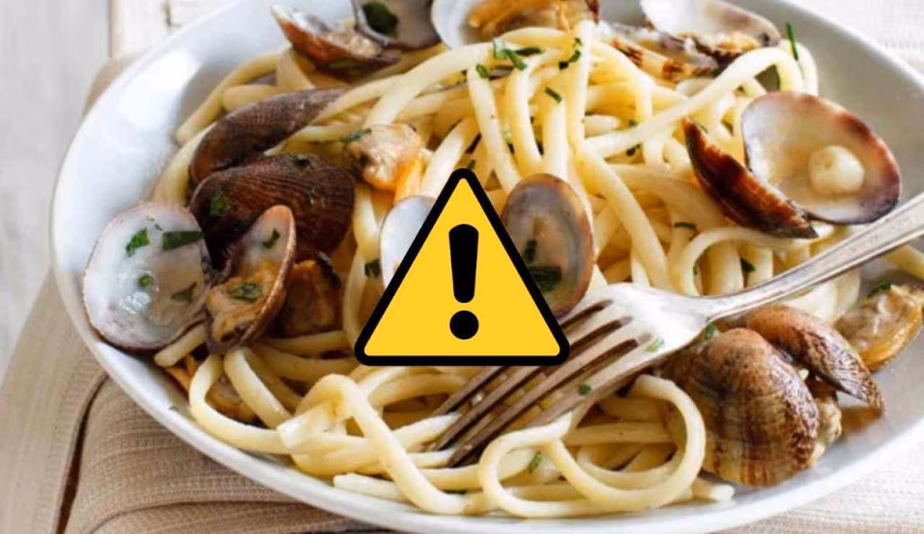 Spaghetti con le vongole e pericoli (Depositphotos foto) - www.biomedicalcue.it