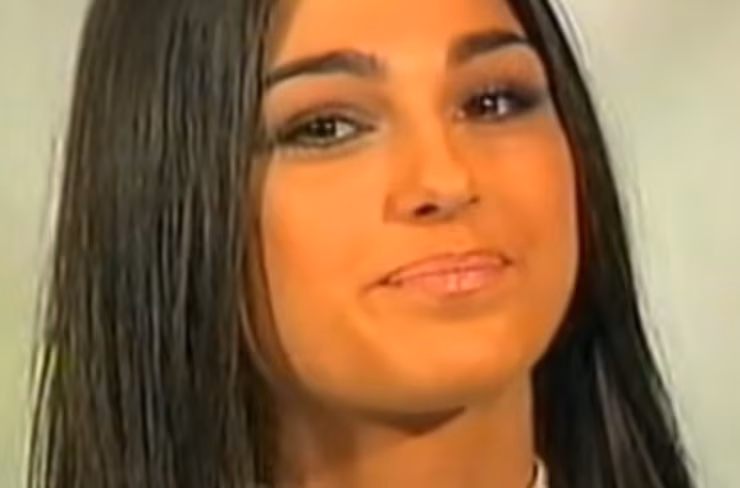 Anna Tatangelo da giovane (Undertaker - rai - youtube screenshot) - www.biomedicalcue.it