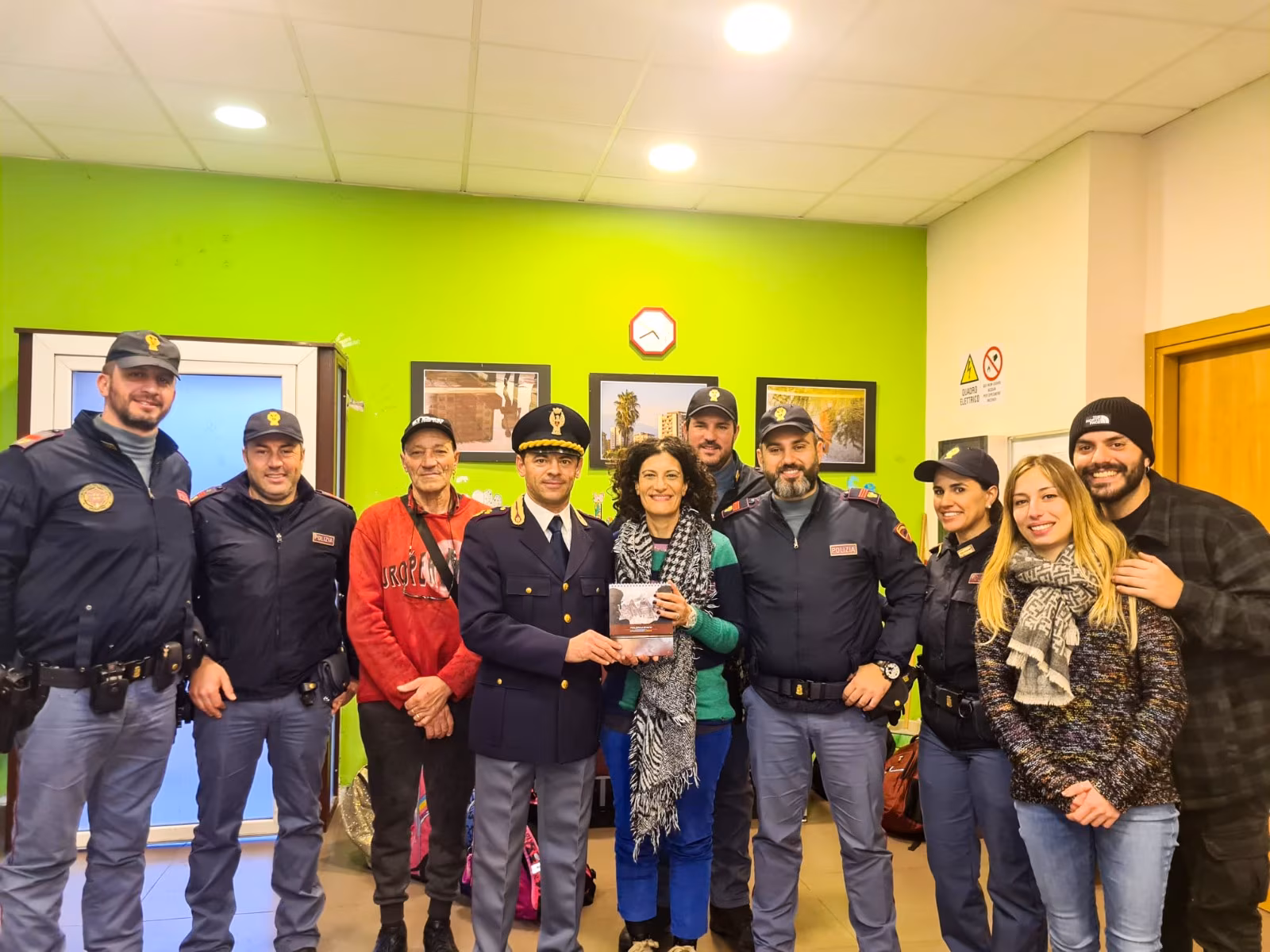 La Polizia incontra i ragazzi del polo educativo di Villa Fazio