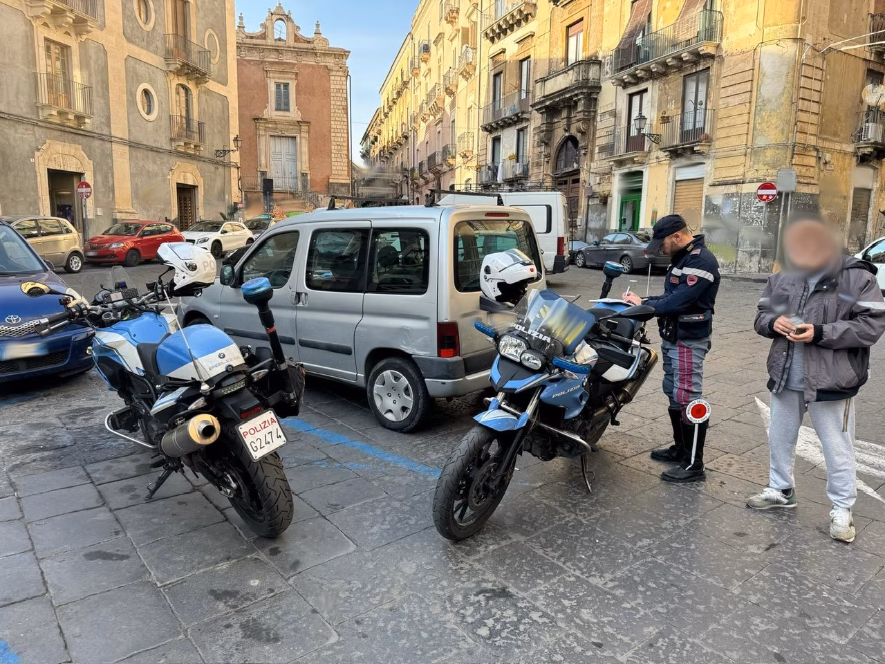 Denunciato parcheggiatore abusivo per inosservanza del DACUR