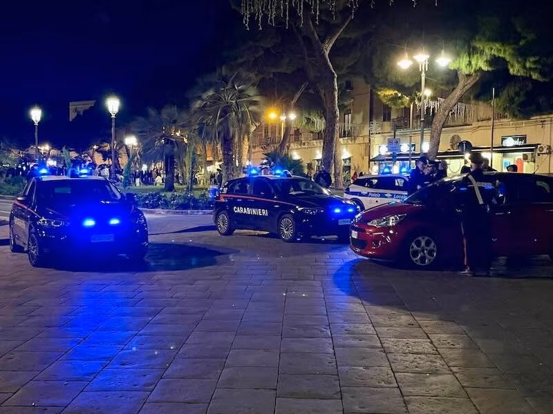 Controlli Interforze nel Centro di Catania per una Movida Sicura: Arresti e Sanzioni per Crimini e Abusi