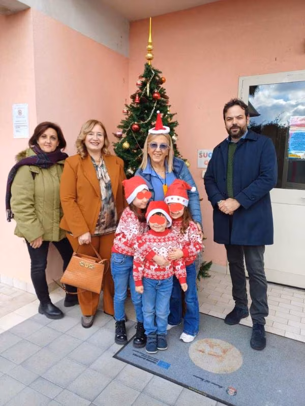 Un Albero di Natale per i bambini: un gesto che scalda il cuore