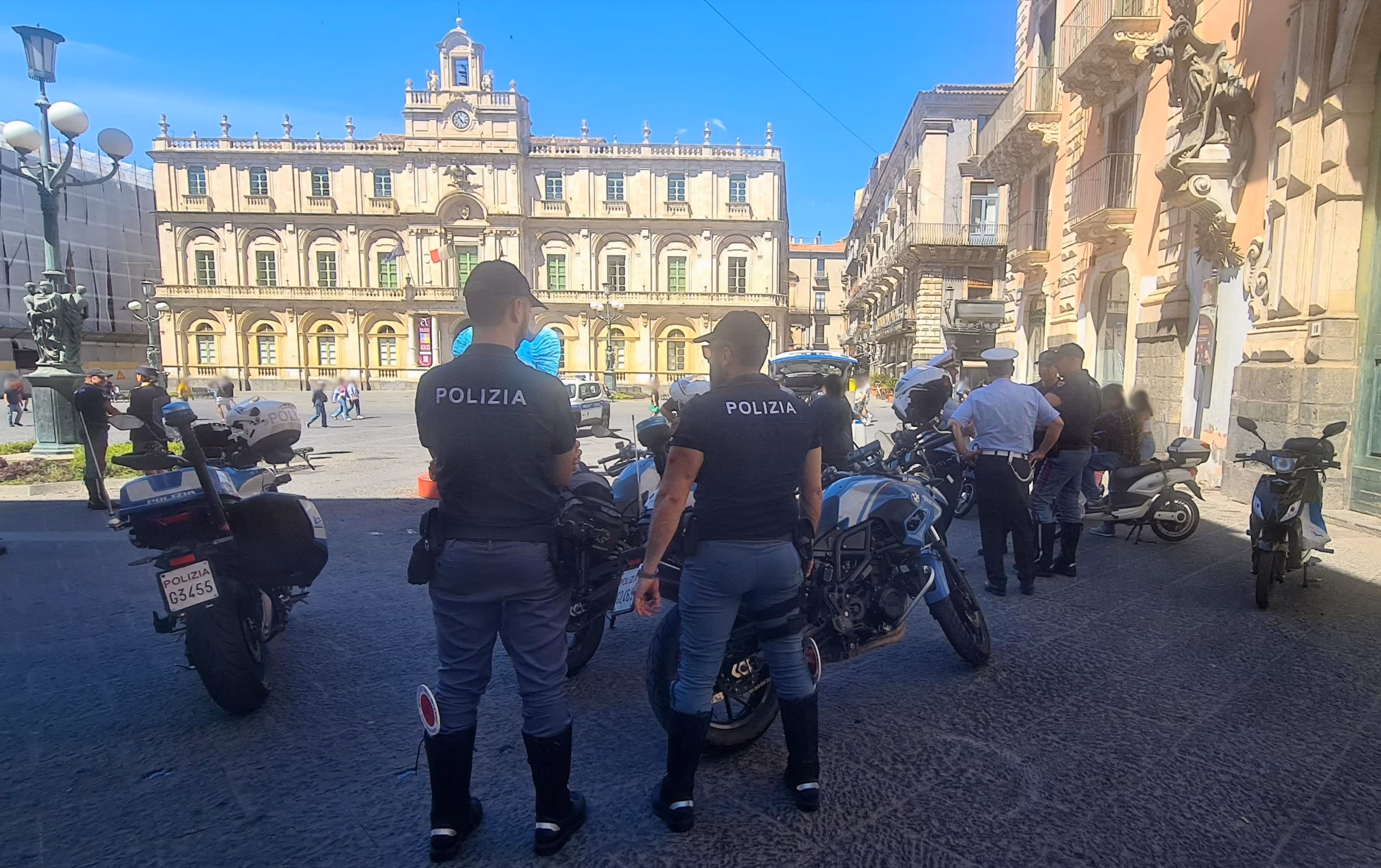 Catania, bici elettriche truccate come scooter: sequestrati cinque mezzi