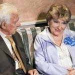 Paolo Ferrari (classe 1929) e Franca Valeri (classe 1921) sul palco