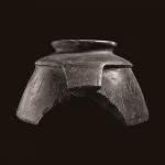 Kantharos in bucchero con iscrizione etrusca da Fondo Iozzino Parco Archeologico di Pompei1