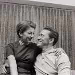 1559141412101.jpg--kirk_douglas__102_anni__festeggia_i_65_anni_di_di_matrimonio_con_anne__buydens_