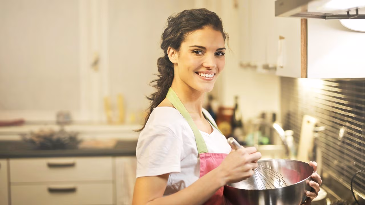 la casalinga 232 un lavoro a tutti gli effetti decisione epocale arriva il reddito domestico ecco quando ti entra il primo stipendio delle 8216massaie8217 da Ilfogliettone.it la casalinga 232 un lavoro a tutti gli effetti decisione epocale arriva il reddito domestico ecco quando ti entra il primo stipendio delle 8216massaie8217