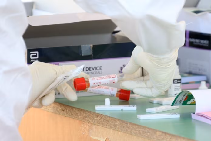 TAMPONI IN 112 LOCALITA' IN SICILIA PER TRACCIARE GLI ASINTOMATICI