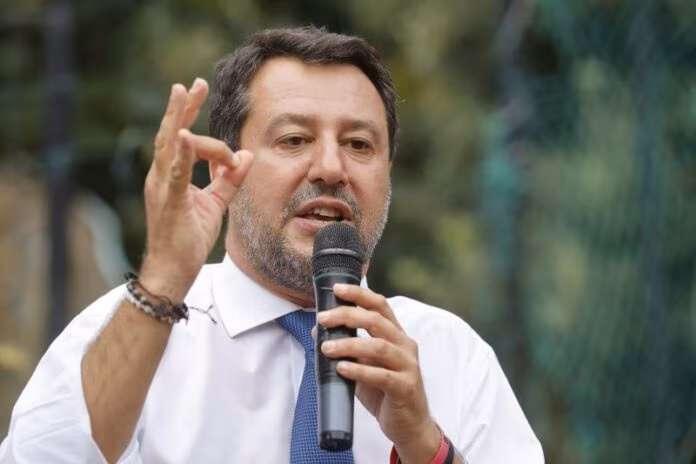 SALVINI INCONTRA I CITTADINI DI VIA COLLATINA