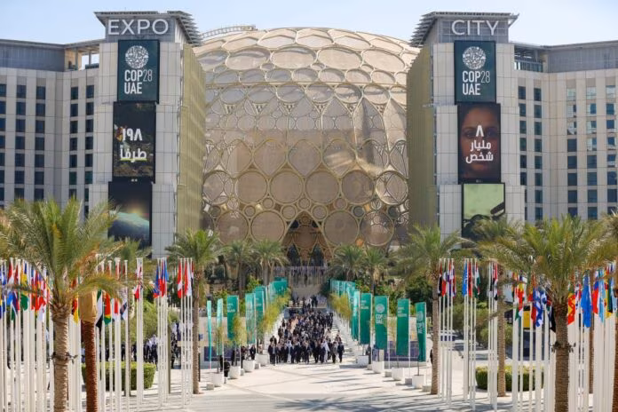 Dubai, Emirati Arabi Uniti: Conferenza delle Nazioni Unite sui cambiamenti climatici COP28. Foto di famiglia