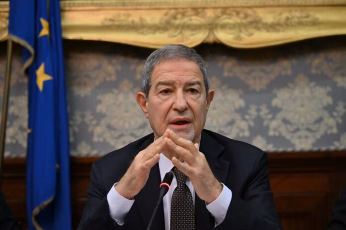 Riunione sulla situazione del fenomeno del bradisismo nell'area dei Campi Flegrei