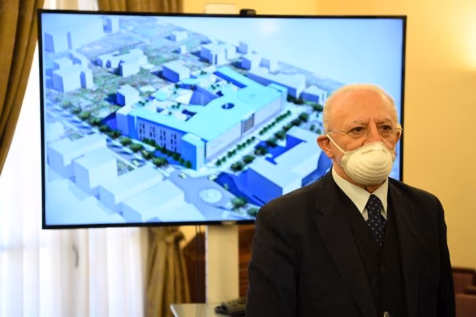 Coronavirus, De Luca “Da lunedì chiudiamo le scuole in Campania”