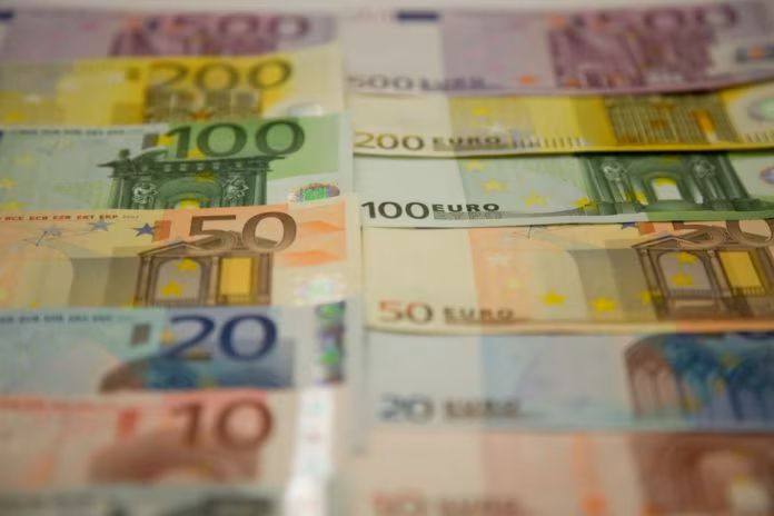 A febbraio in aumento i prestiti bancari a imprese e famiglie