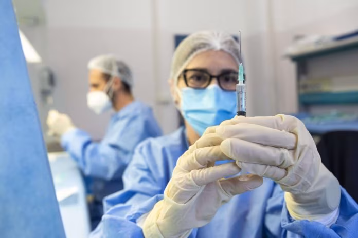 Vaccino, Fnopi “Per un vero cambio di passo investire sugli infermieri”