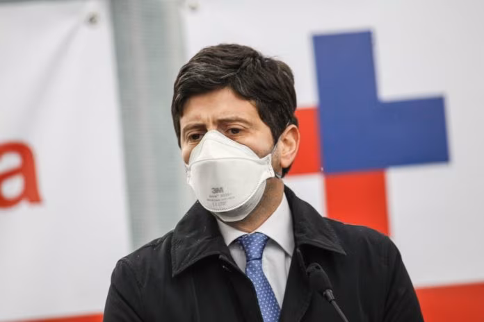 Speranza “Sbaglia chi fa politica su epidemia”