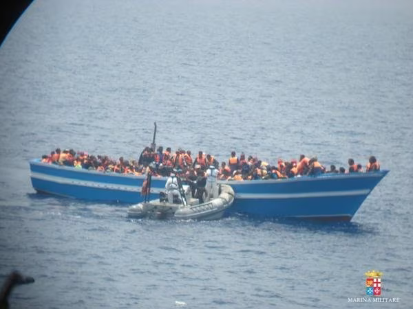 Alarm Phone “Barca naufraga nel Mediterraneo, un morto e 23 dispersi”