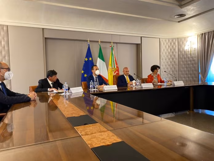 Dal 6 lugio ritorna in presenza l’export flying desk Sicilia di Ice